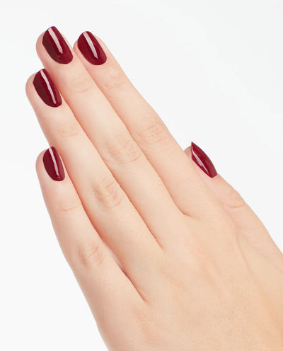 We the Female – OPI GelColor
